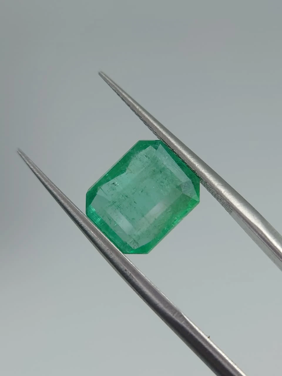 3.14ct Natural Octagon Cut Emerald from Afghanistan — view 4